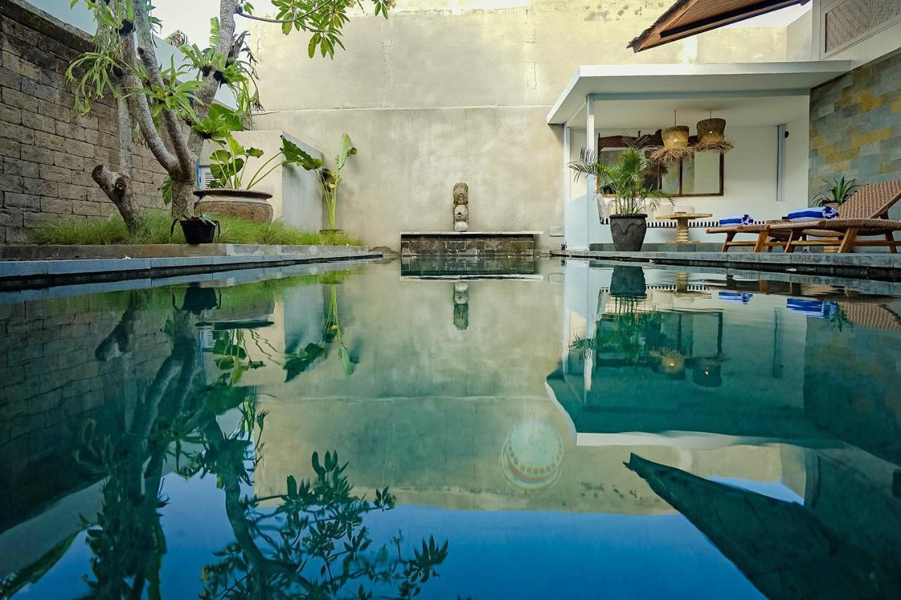 Bias Villa Seminyak Buitenkant foto