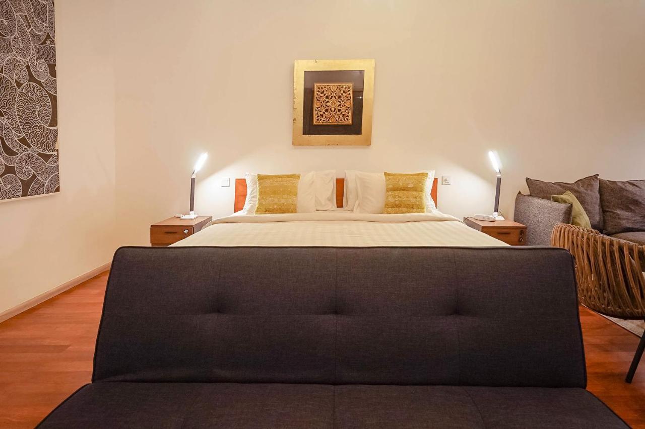 Bias Villa Seminyak Buitenkant foto