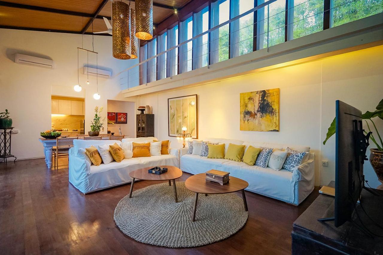 Bias Villa Seminyak Buitenkant foto