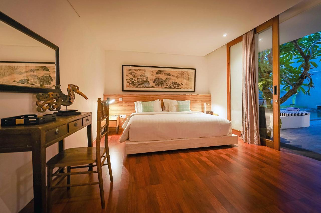 Bias Villa Seminyak Buitenkant foto