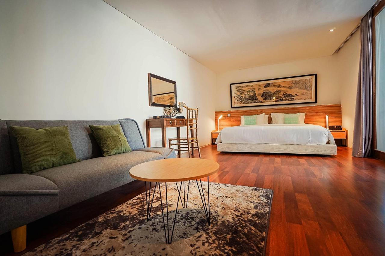 Bias Villa Seminyak Buitenkant foto