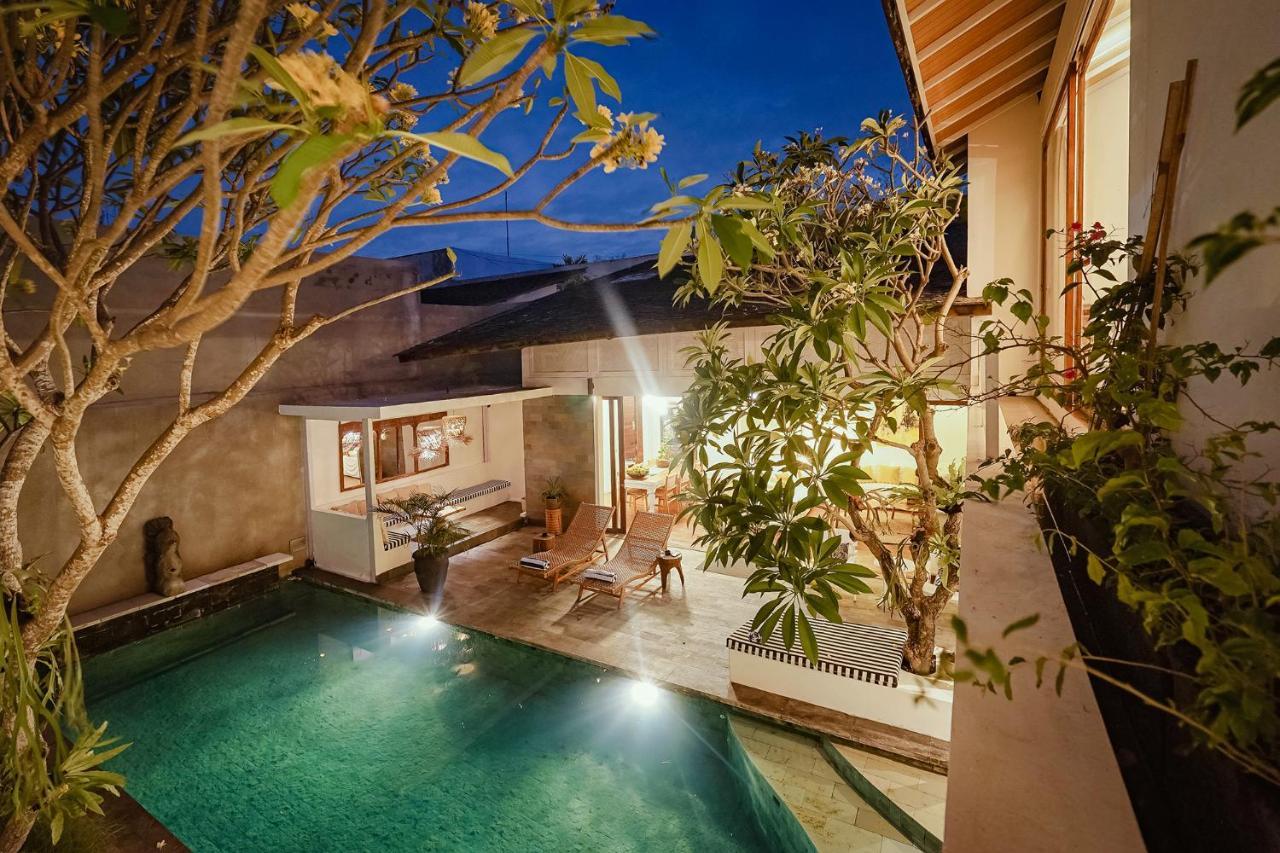 Bias Villa Seminyak Buitenkant foto